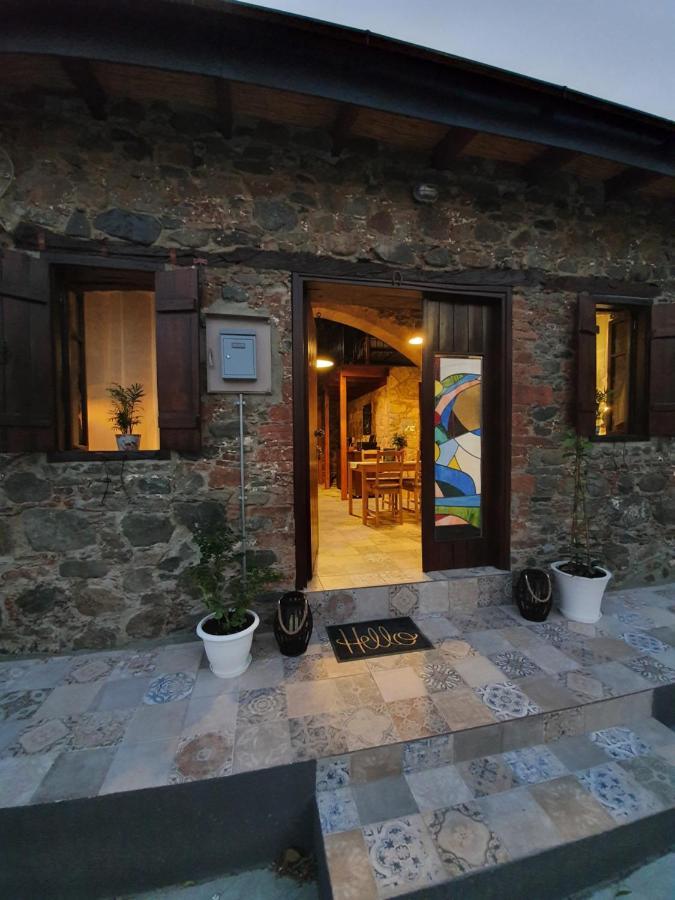 Вилла Petradaki House Arakapas Экстерьер фото