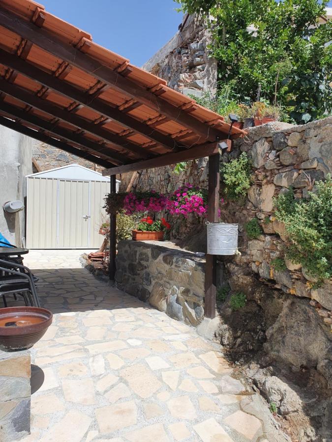 Вилла Petradaki House Arakapas Экстерьер фото